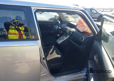 2010 Scion Xb z USA, uszkodzony, nr VIN JTLZE4FE4A1102873